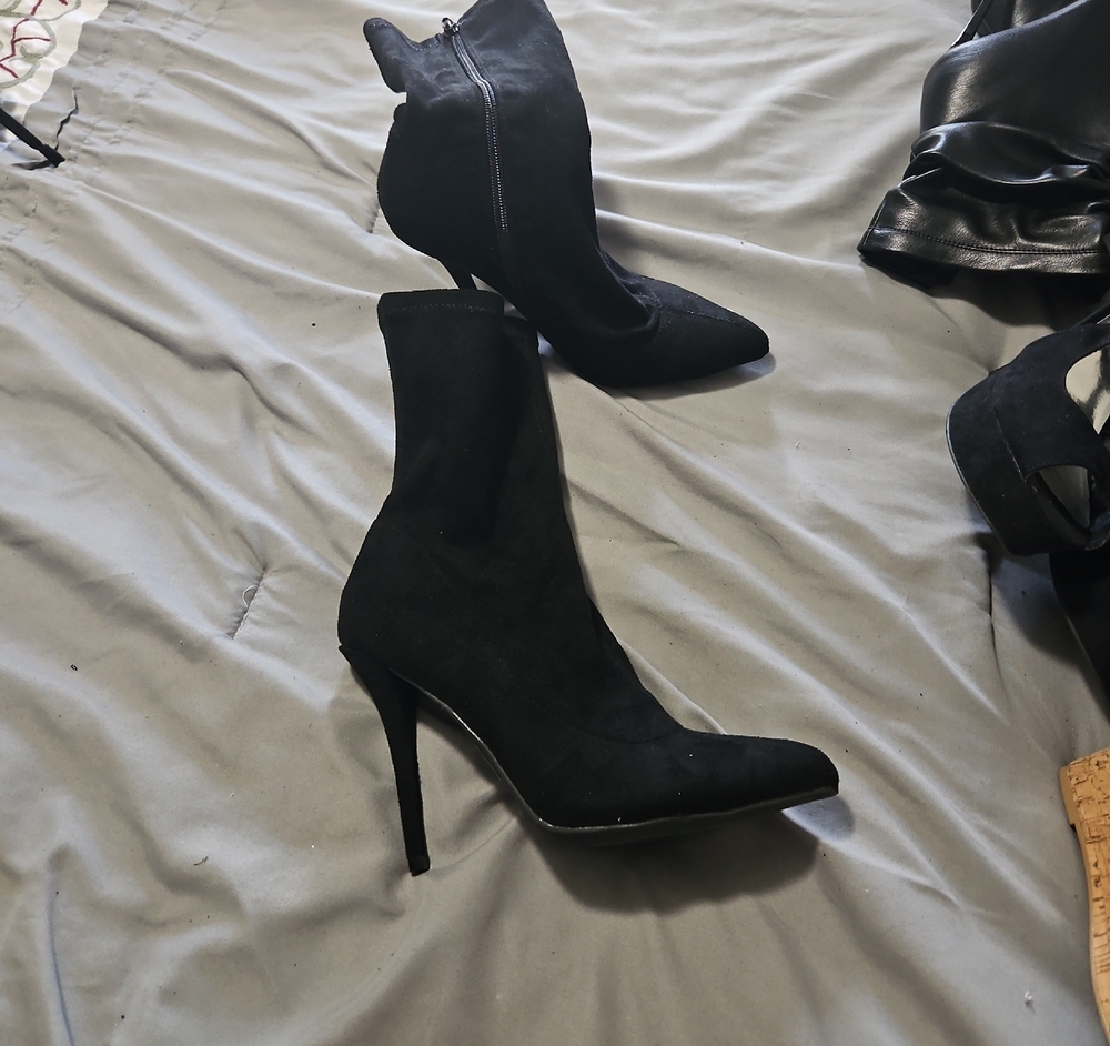 Wild Diva Black Stiletto Heeled Boots